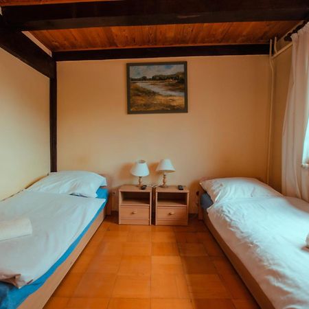Karczma U Wallenroda Рын Экстерьер фото