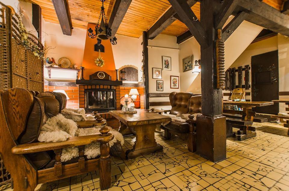 Karczma U Wallenroda Рын Экстерьер фото