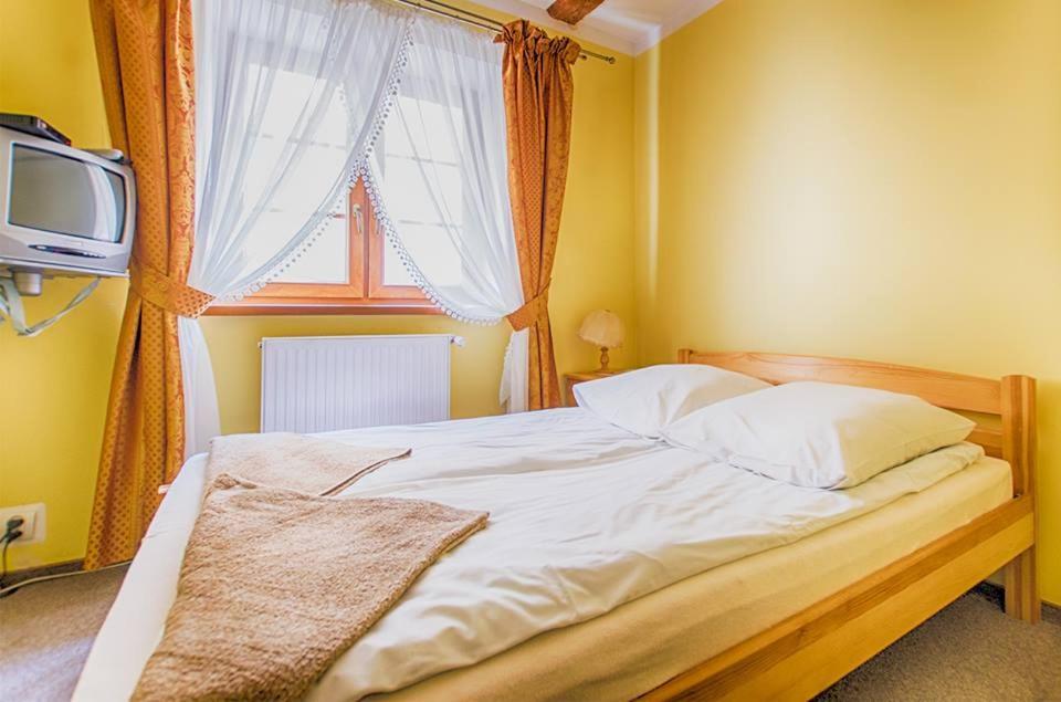 Karczma U Wallenroda Рын Экстерьер фото